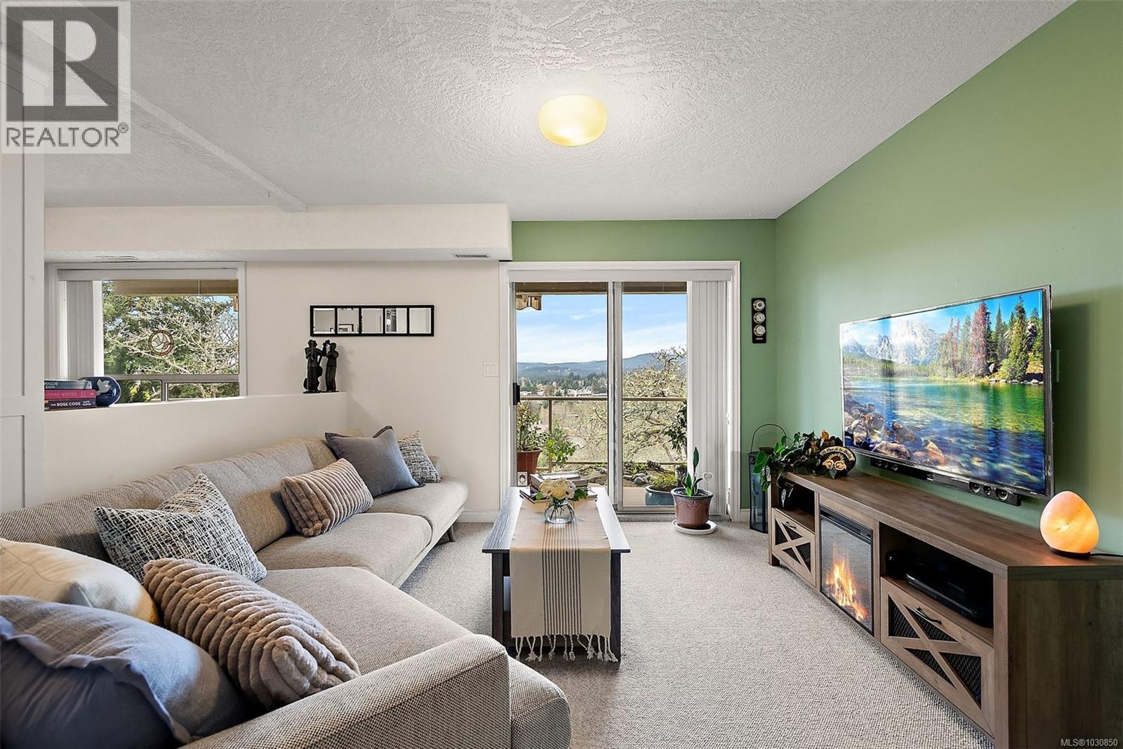 13 4300 Stoneywood Lane, Saanich