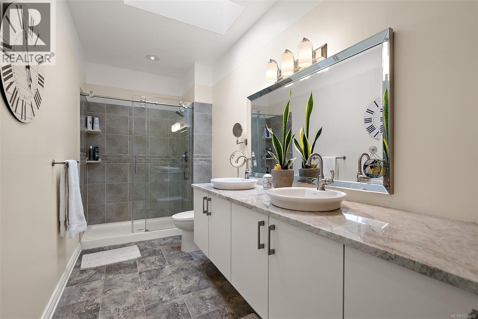 13 4300 Stoneywood Lane, Saanich