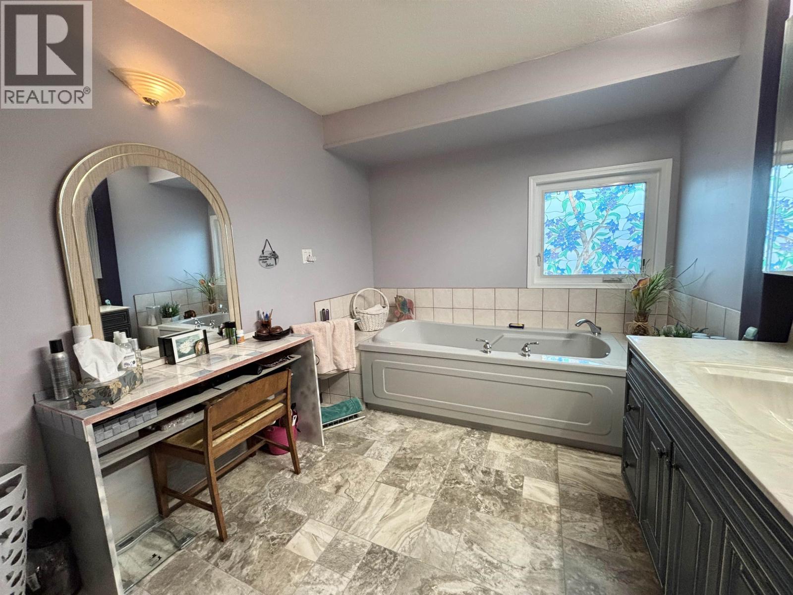 #16 863 S LAHAKAS BOULEVARD - 9