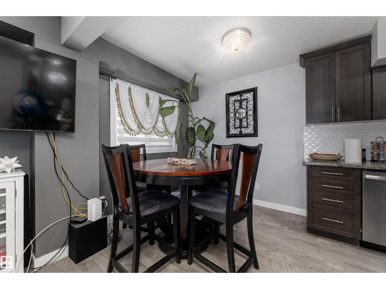 110 CENTENNIAL CO NW, Edmonton