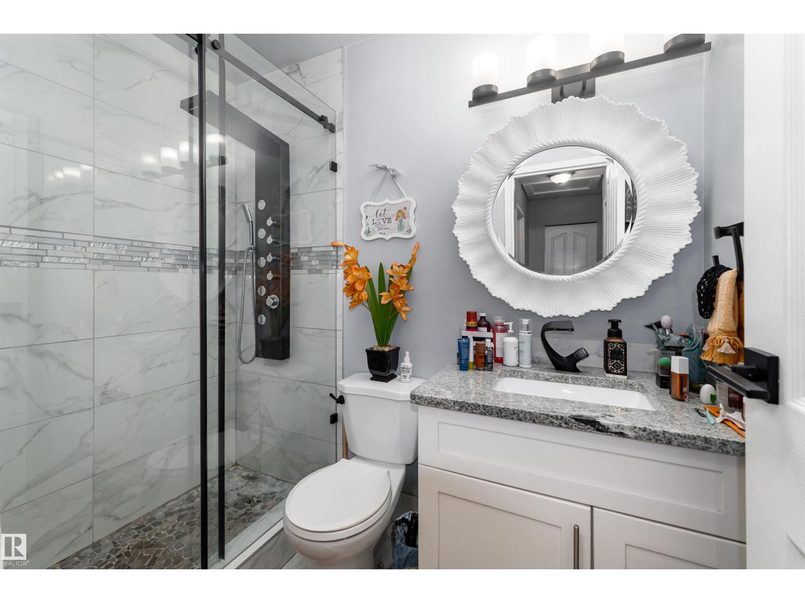 110 CENTENNIAL CO NW, Edmonton