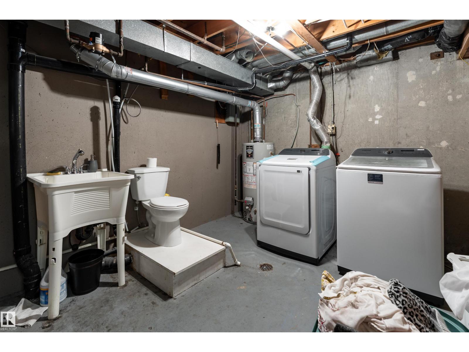 110 CENTENNIAL CO NW, Edmonton