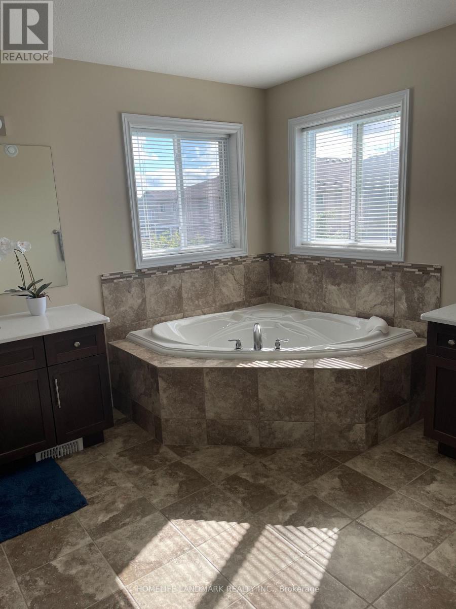 94 AMBROUS CRESCENT - 16