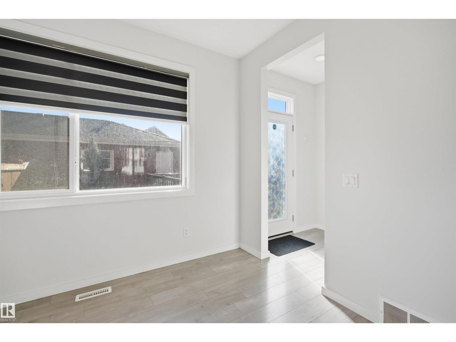 2125 MAPLE RD NW NW, Edmonton