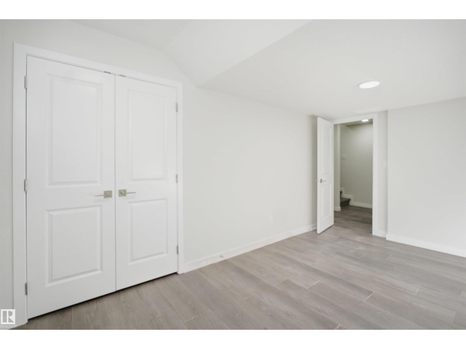 2125 MAPLE RD NW NW, Edmonton