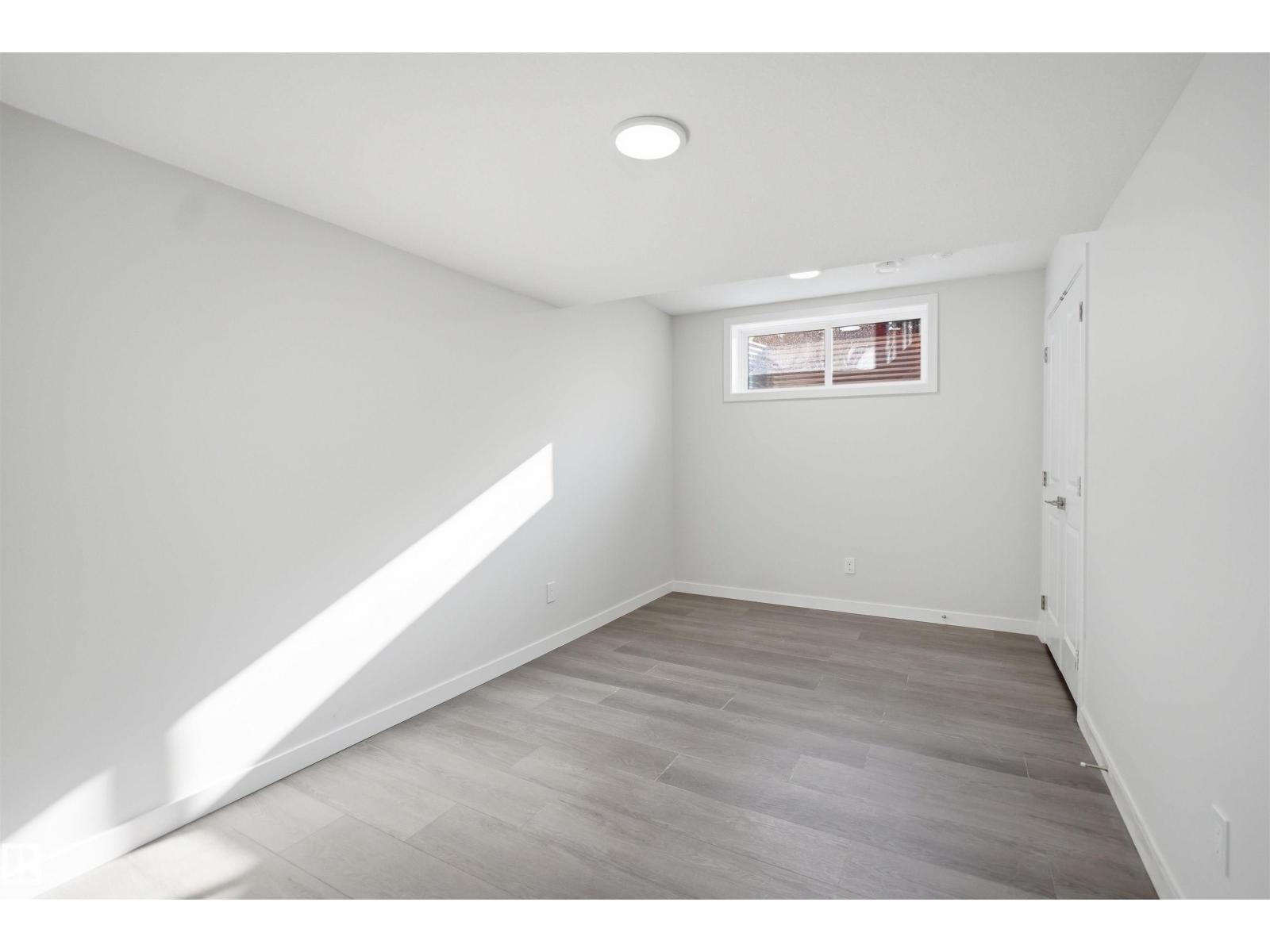 2125 MAPLE RD NW NW, Edmonton