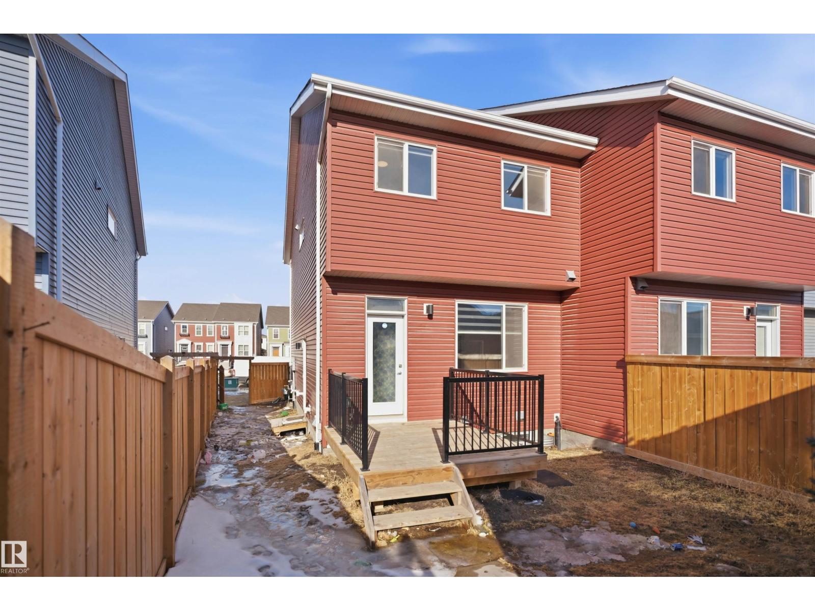 2125 MAPLE RD NW NW, Edmonton