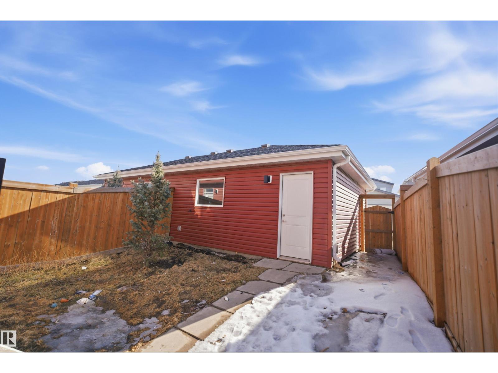 2125 MAPLE RD NW NW, Edmonton