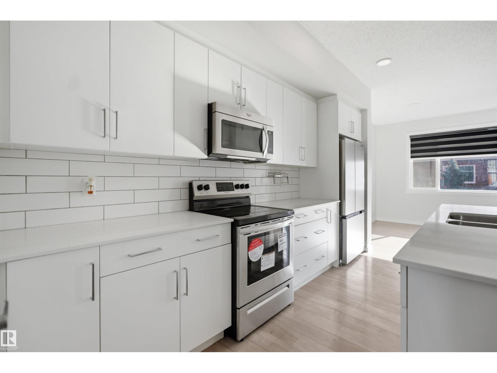 2125 MAPLE RD NW NW, Edmonton