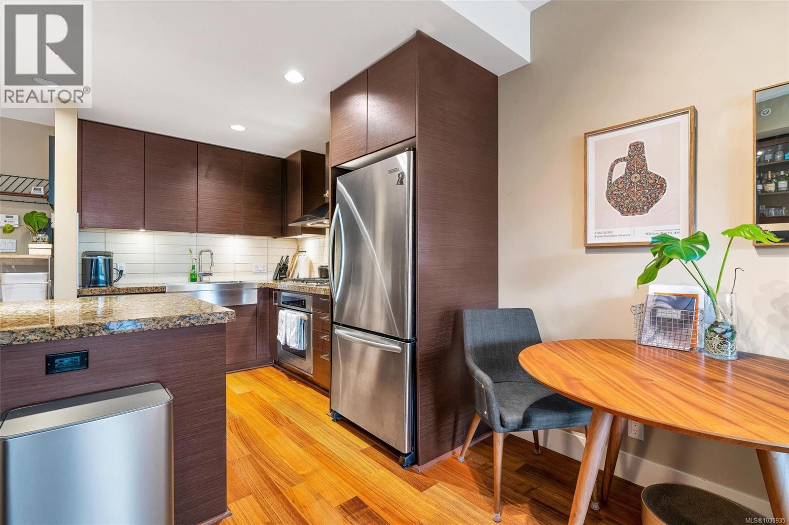 #414 1400 LYNBURNE PL - 10