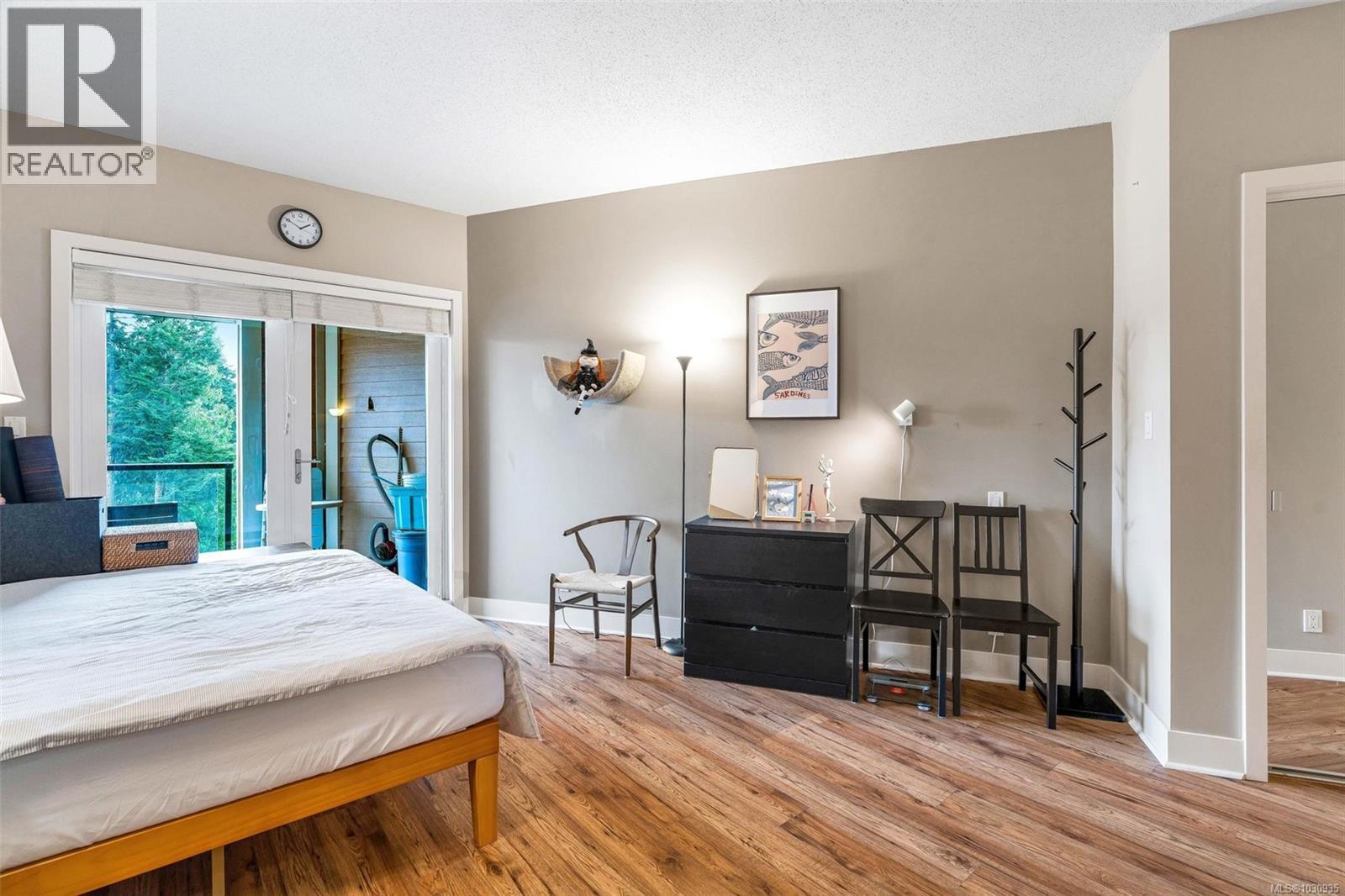 #414 1400 LYNBURNE PL - 13