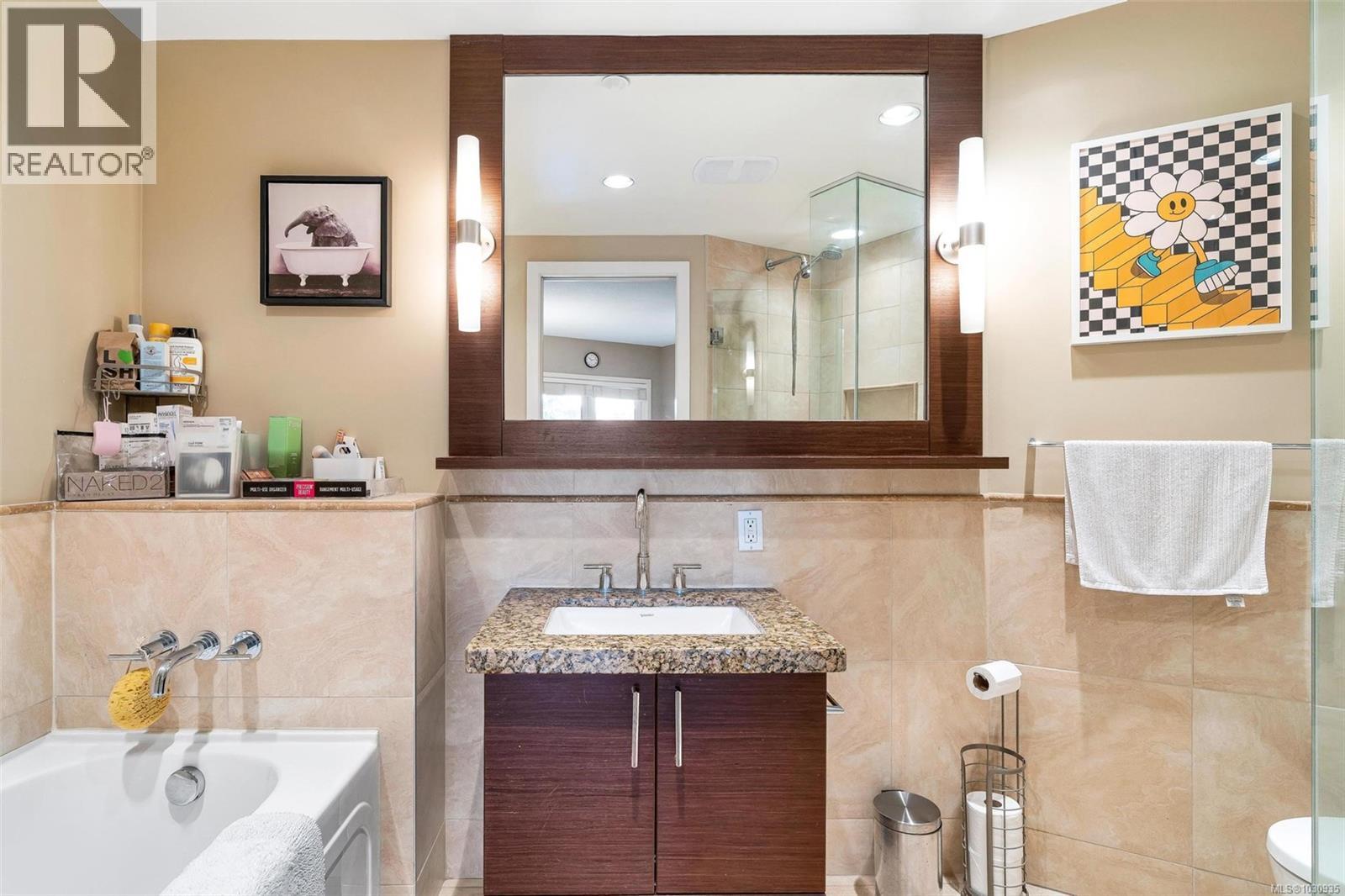 #414 1400 LYNBURNE PL - 17