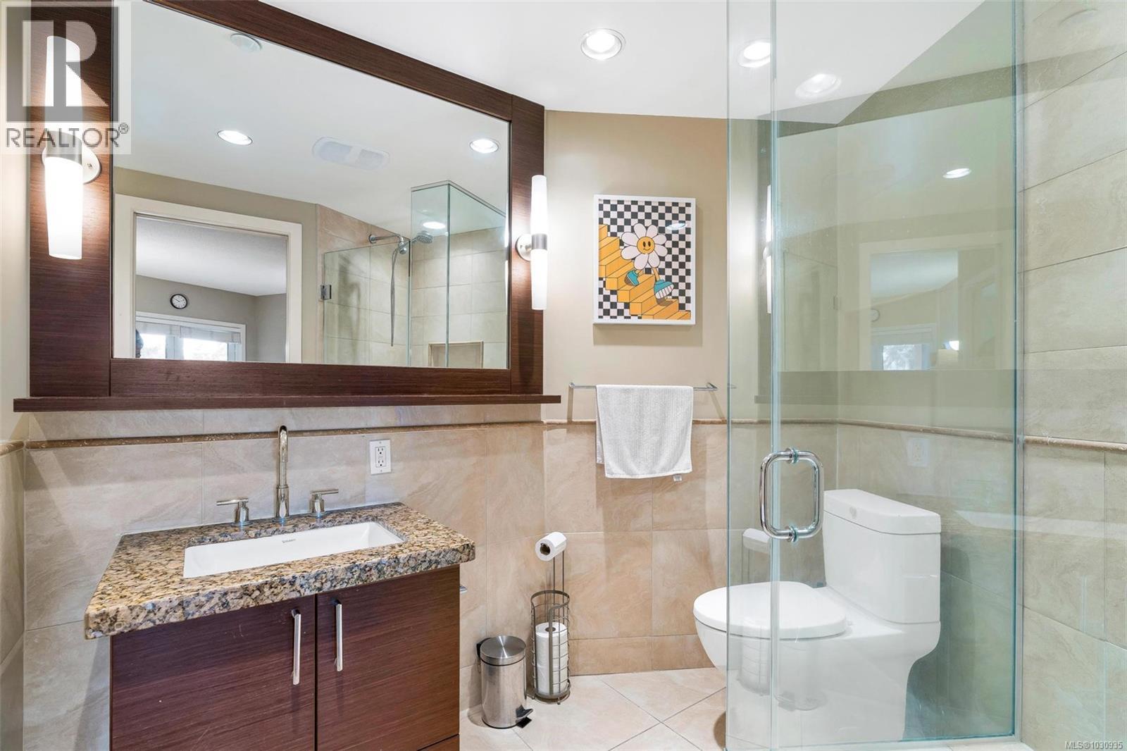 #414 1400 LYNBURNE PL - 18