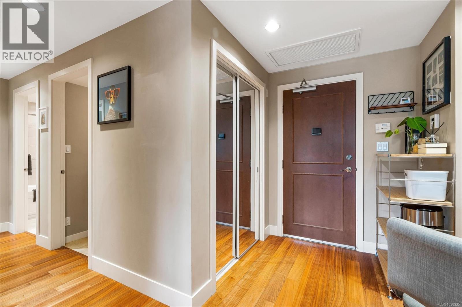 #414 1400 LYNBURNE PL - 25