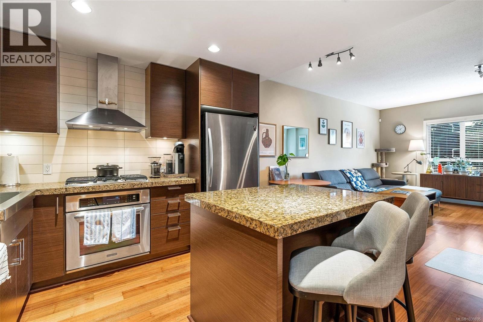 #414 1400 LYNBURNE PL - 7