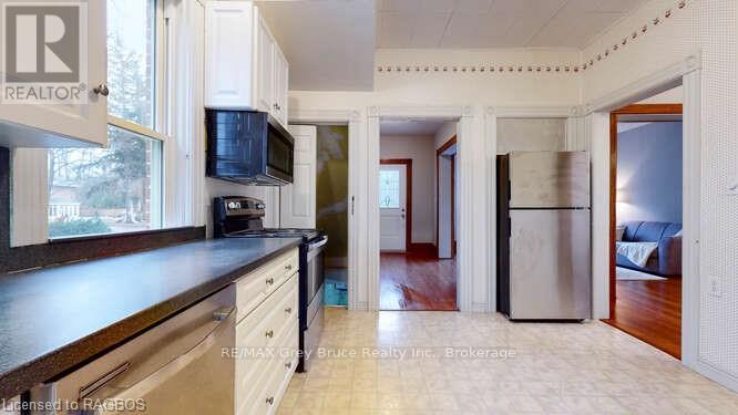 550 10TH STREET A WEST - 11
