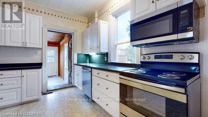 550 10TH STREET A WEST - 12