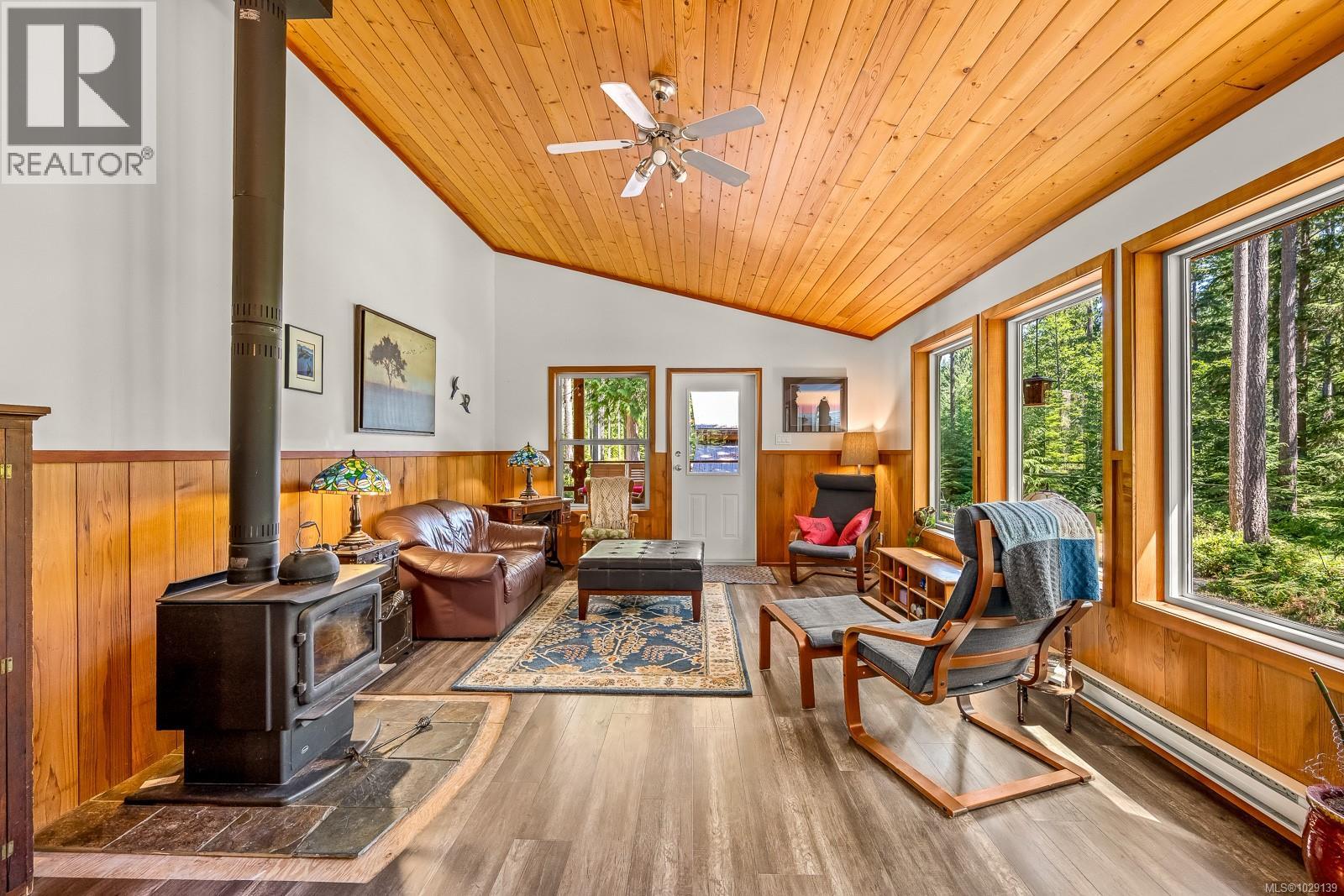 924 Siskin Lane - 3