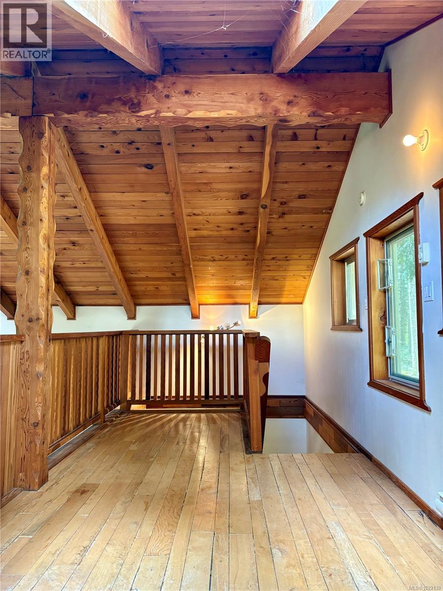 924 SISKIN LANE - 36