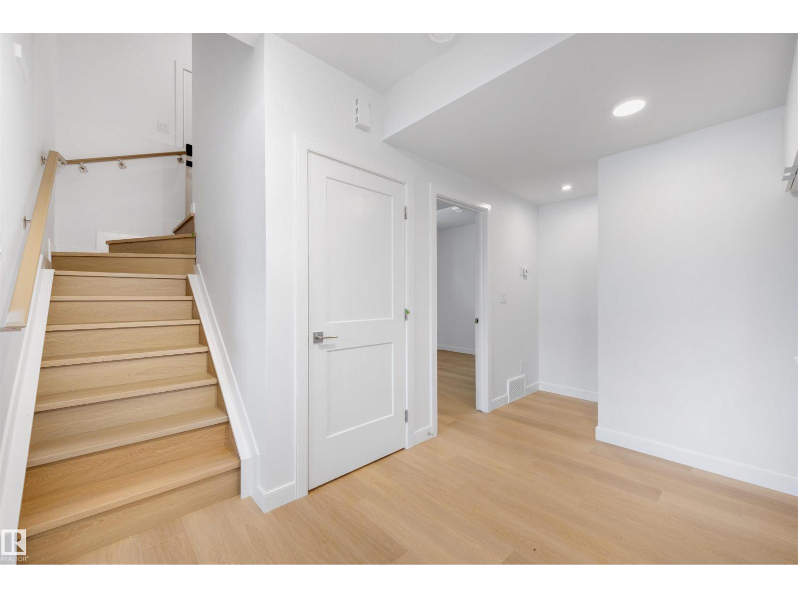 7927 112S AV NW, Edmonton