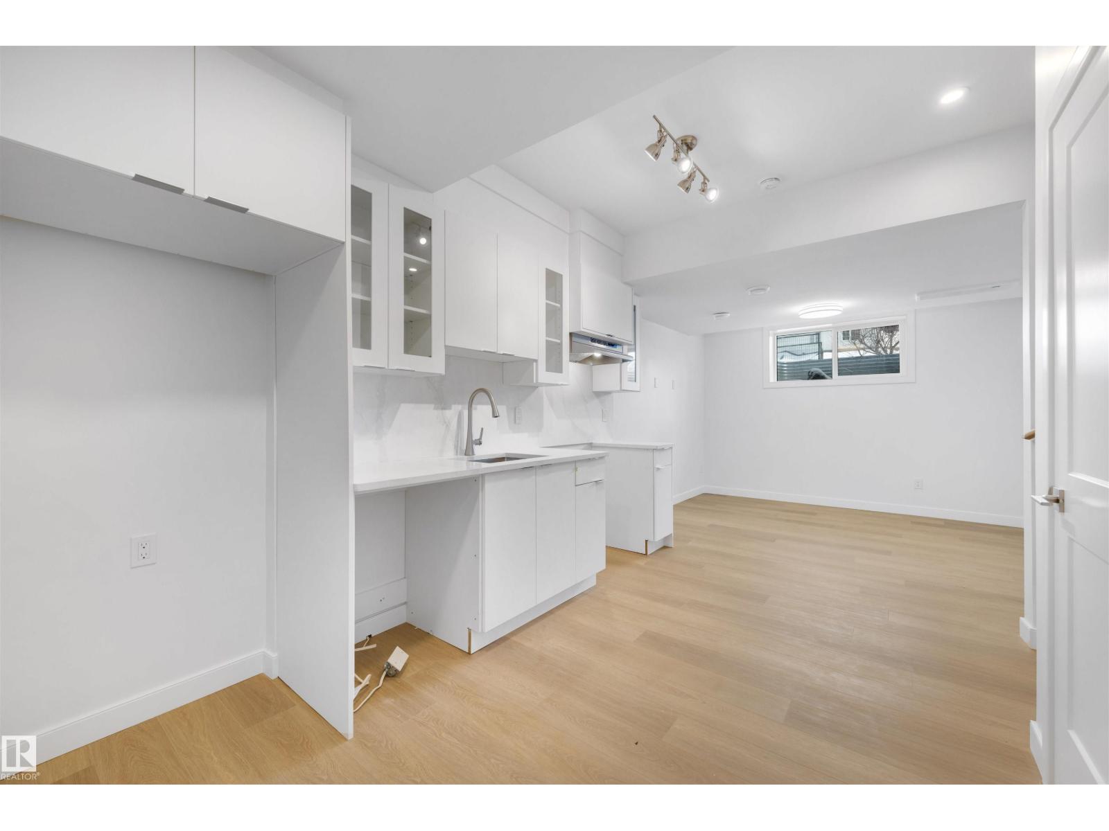 7927 112S AV NW, Edmonton