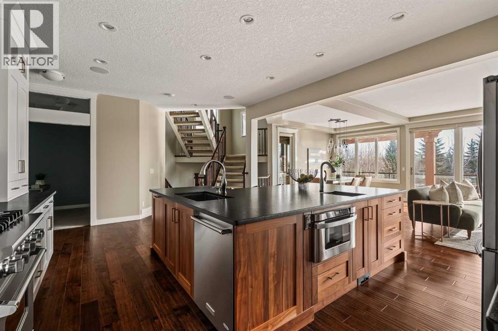 Single Family House for Sale in  Aspen Summit Green SW Aspen Woods Calgary 