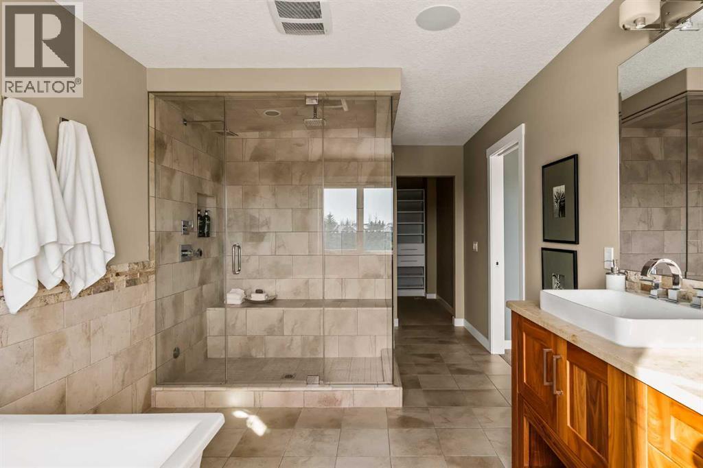 Single Family House for Sale in  Aspen Summit Green SW Aspen Woods Calgary 