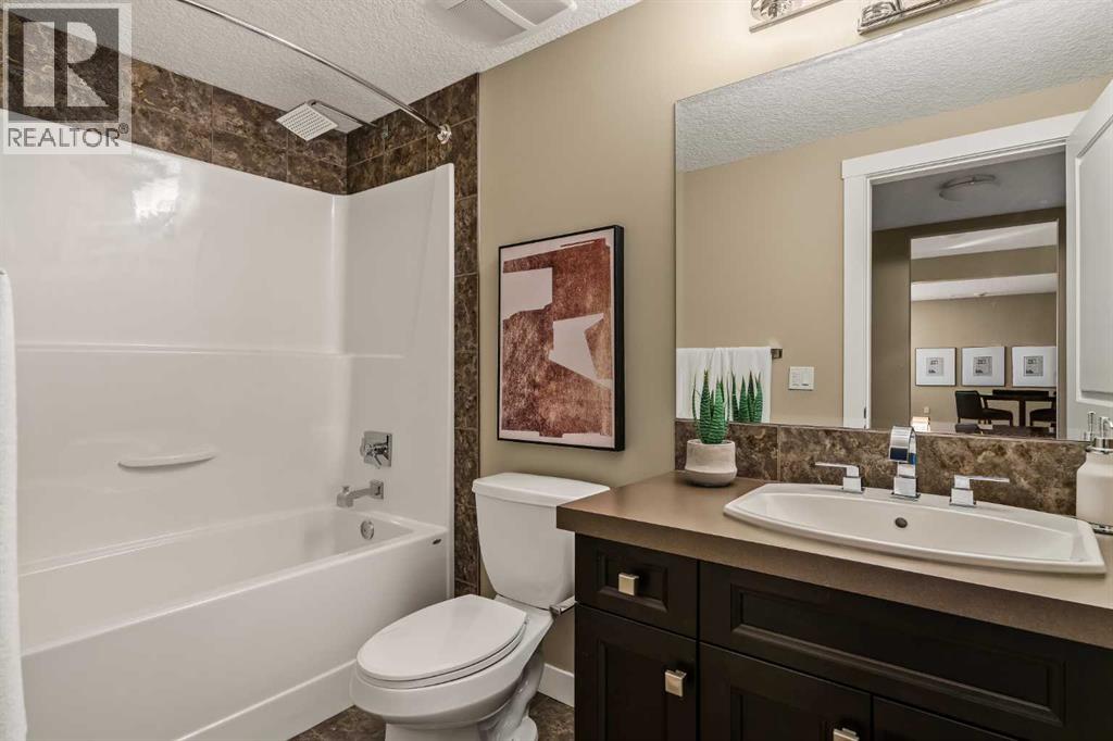 Single Family House for Sale in  Aspen Summit Green SW Aspen Woods Calgary 