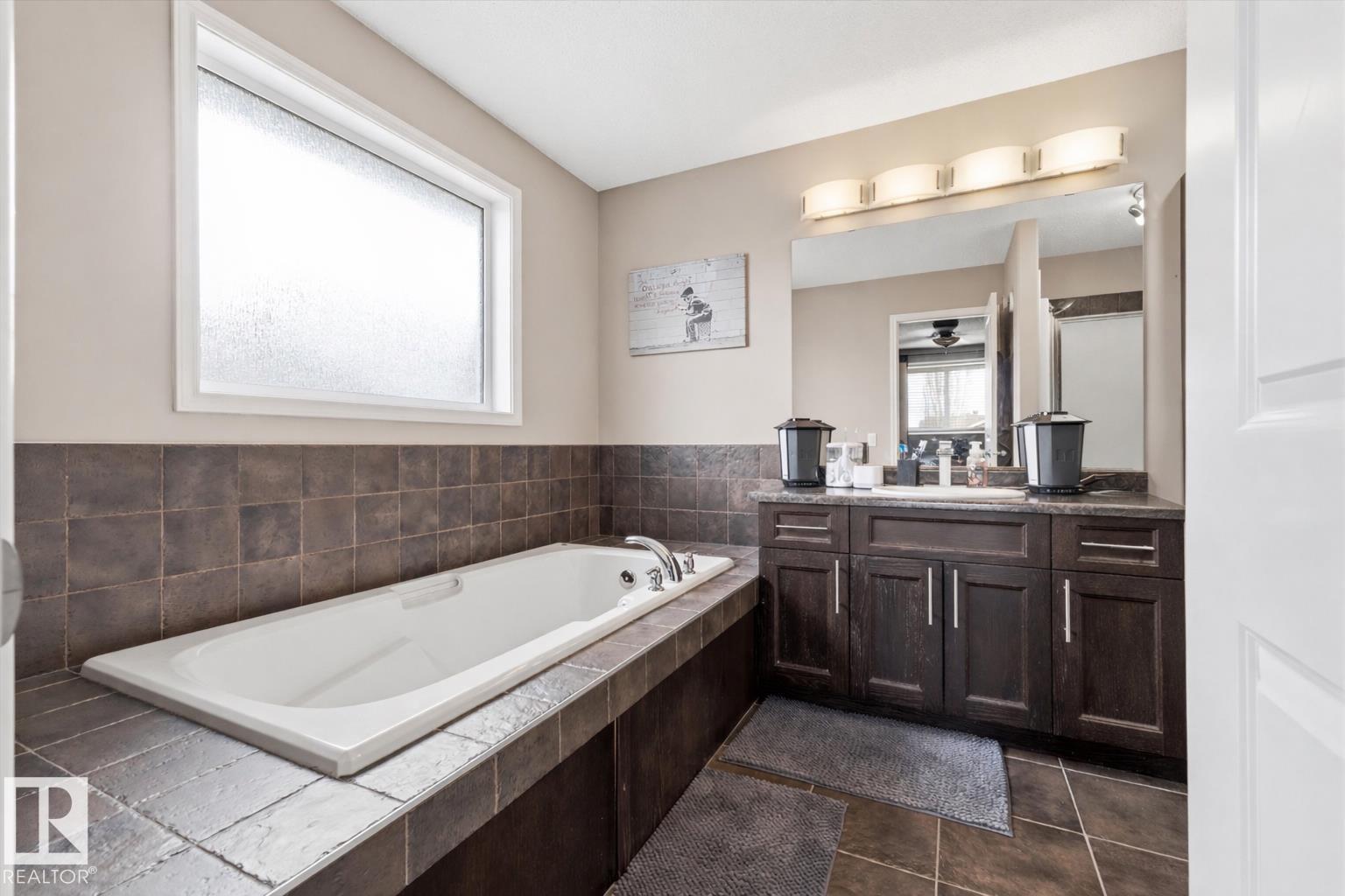 5 WELLINGTON PL, Fort Saskatchewan