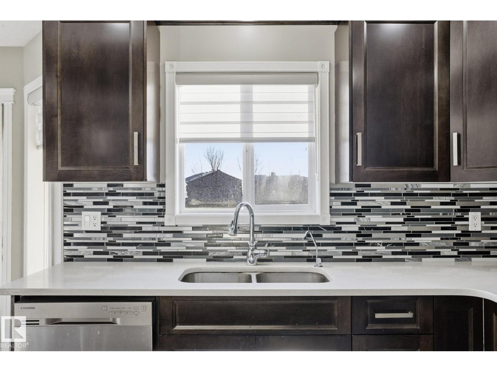 4831 154 AV NW, Edmonton