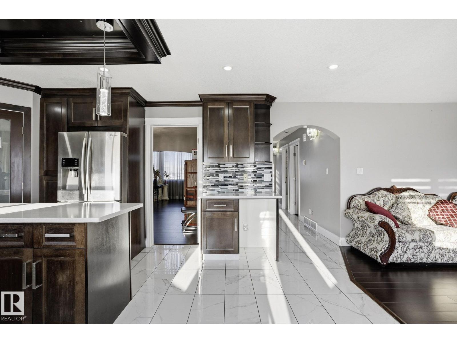 4831 154 AV NW, Edmonton