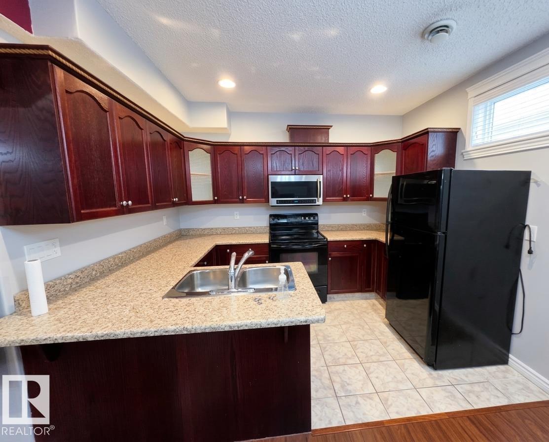 4831 154 AV NW - 37