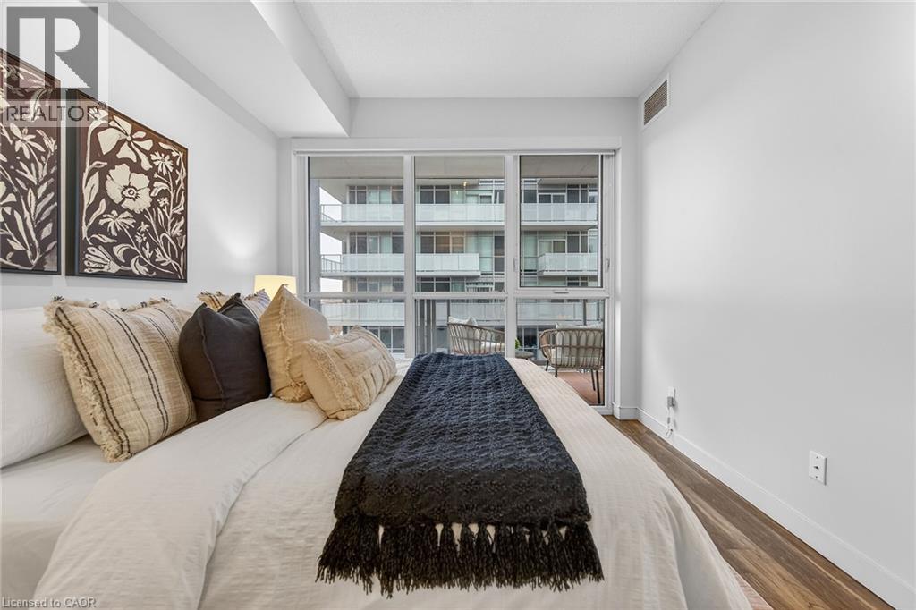 #1402 2081 FAIRVIEW STREET - 22