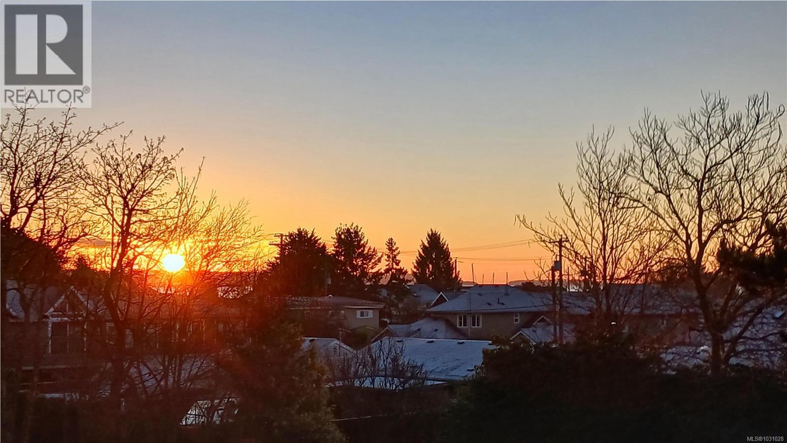 304 2427 Amherst Avenue, Sidney