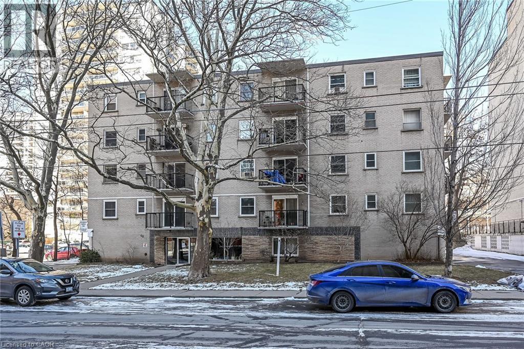 #209 40 ROBINSON Street - 1