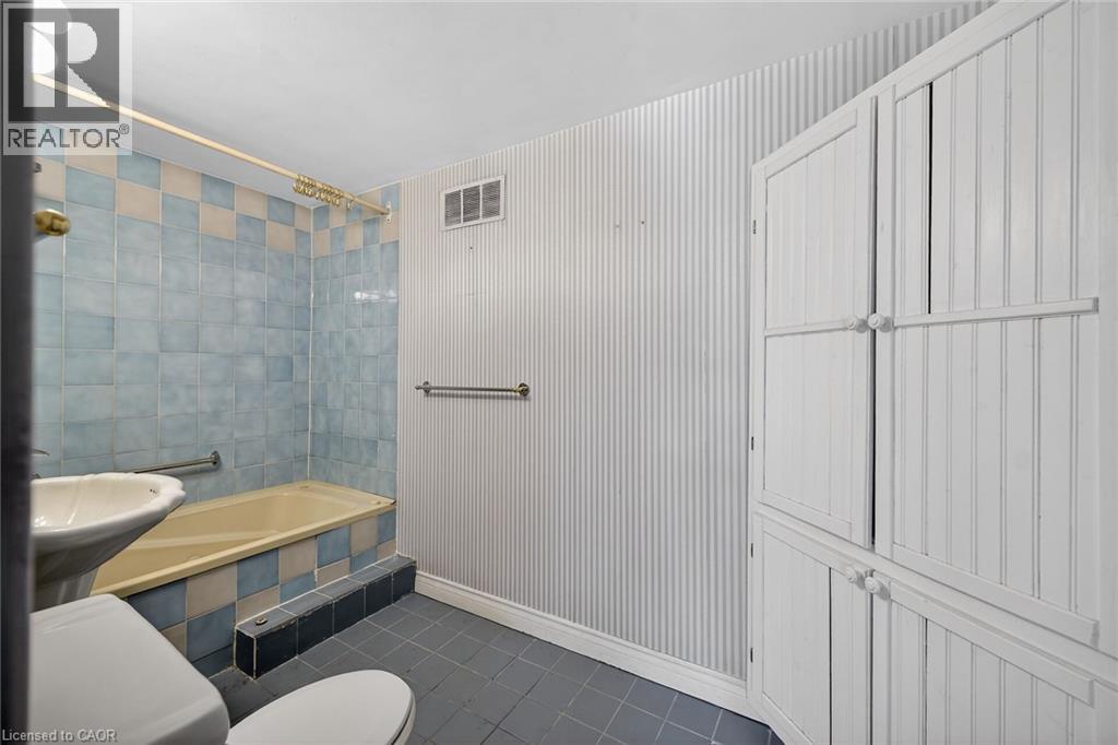 #209 40 ROBINSON Street - 15