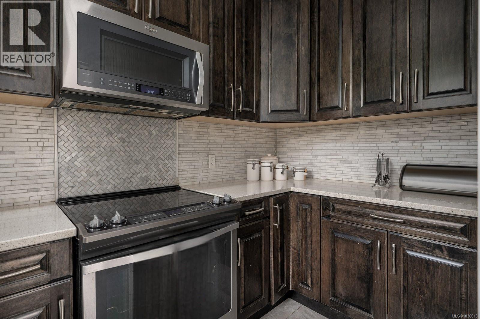 1460 SHERWOOD DR - 28