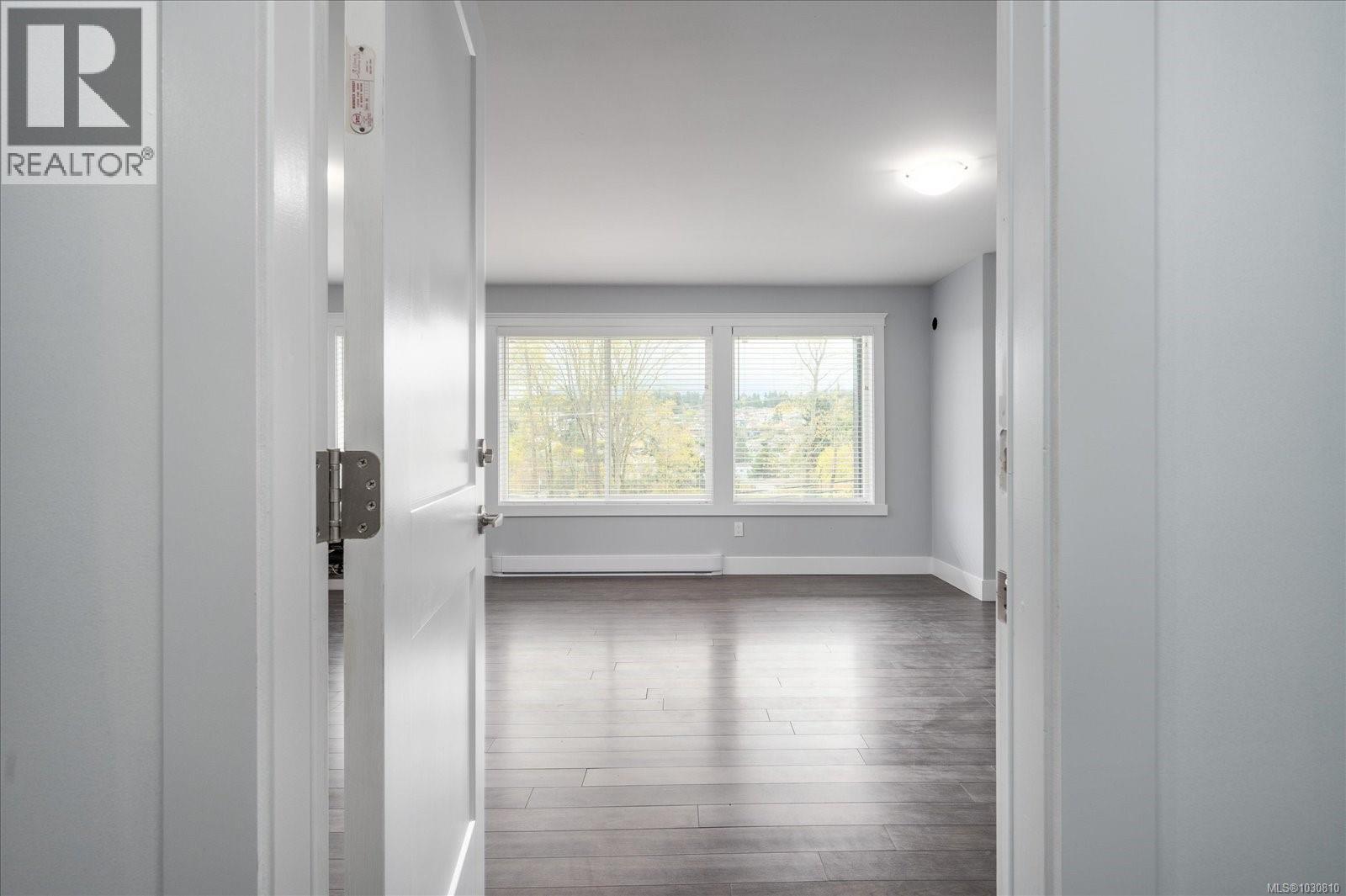 1460 SHERWOOD DR - 61