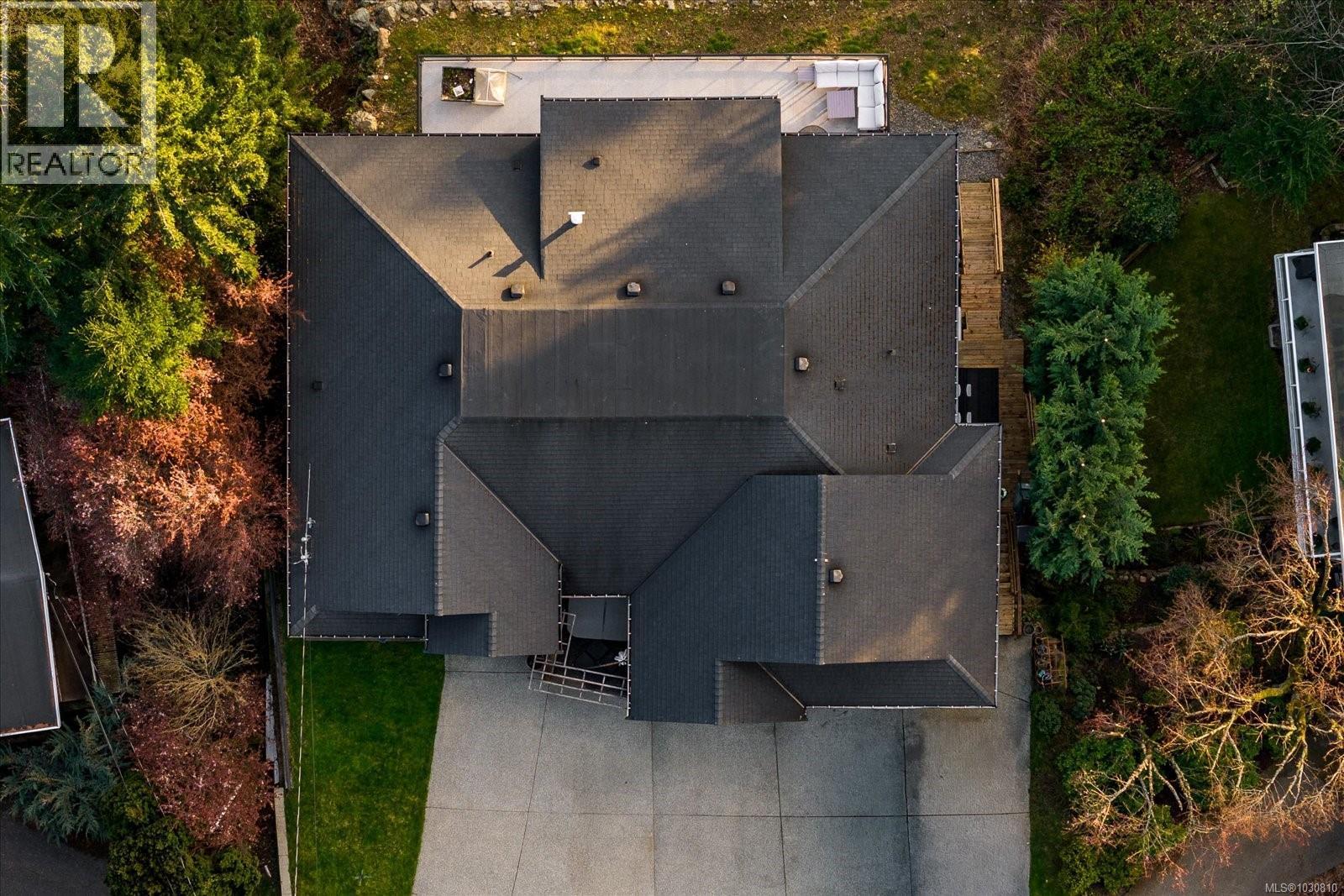 1460 SHERWOOD DR - 79