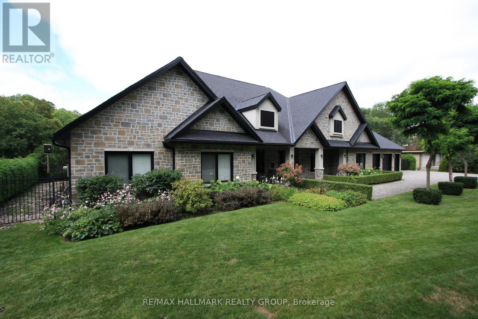 62 REBECCA CRESCENT, Ottawa, Ontario