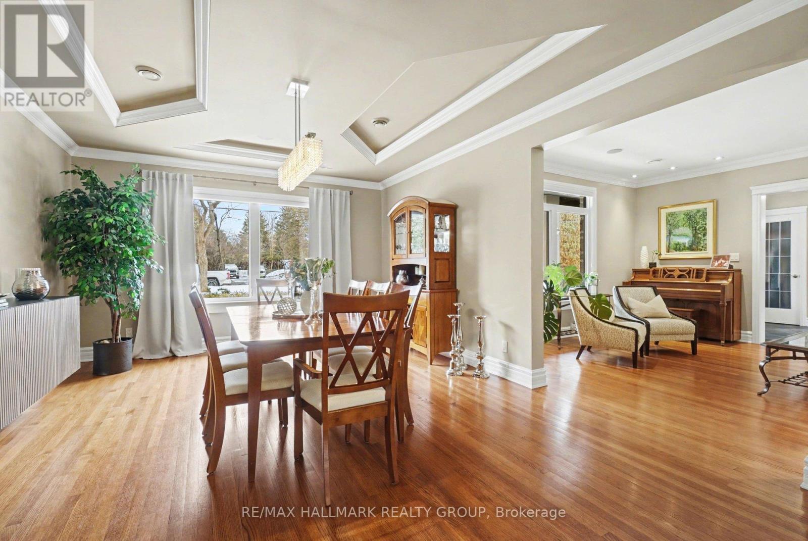 62 REBECCA CRESCENT - 8