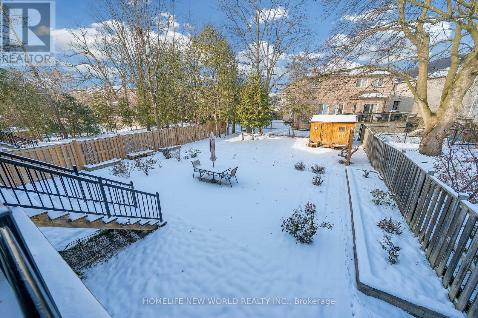 10 STANCROFT DRIVE - 43