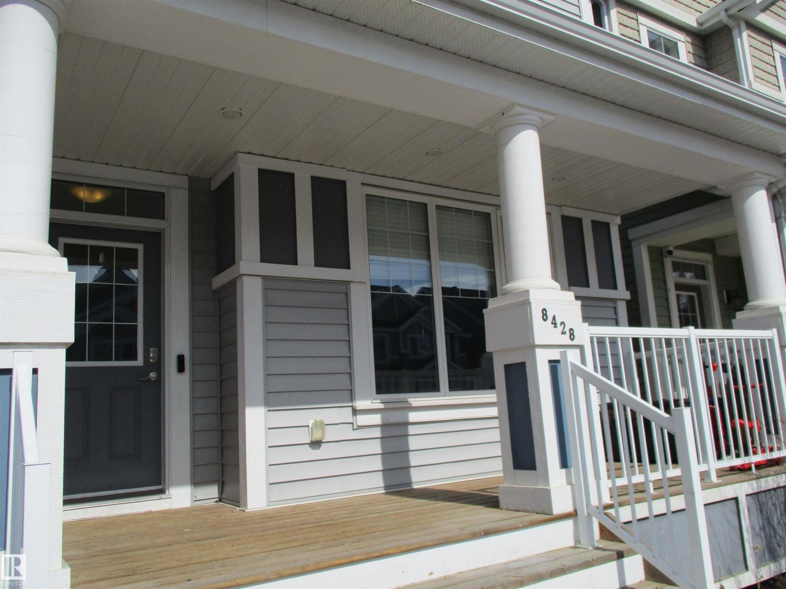 8428 24 AV SW SW, Edmonton