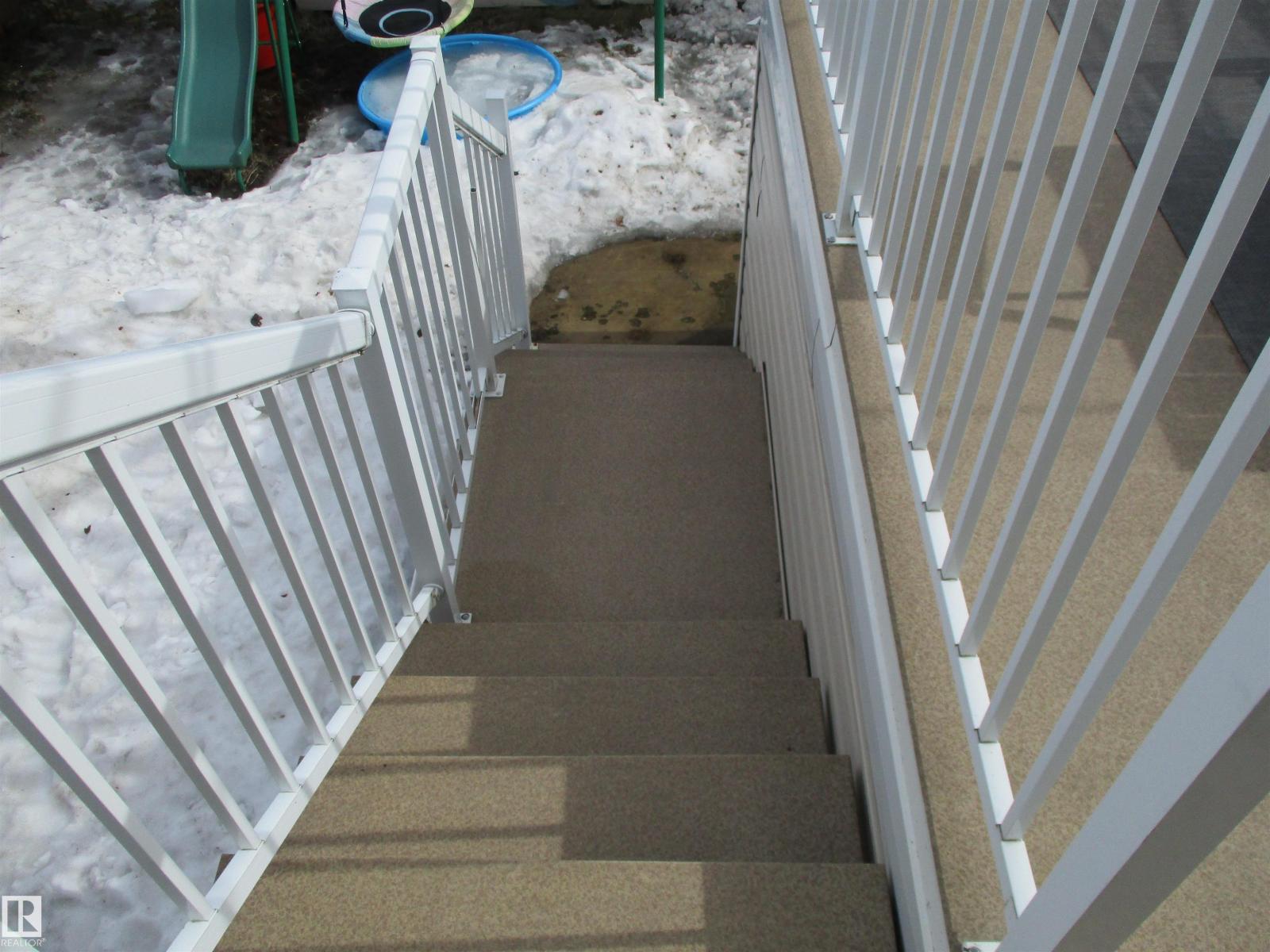 16221 55 A ST NW NW, Edmonton