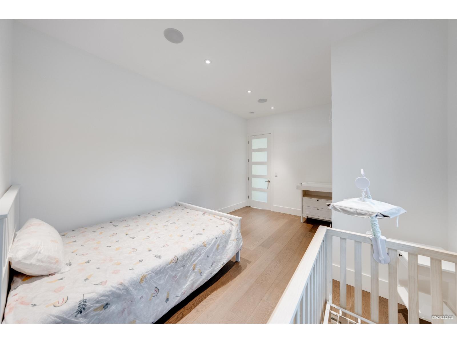 2162 124 STREET, Surrey