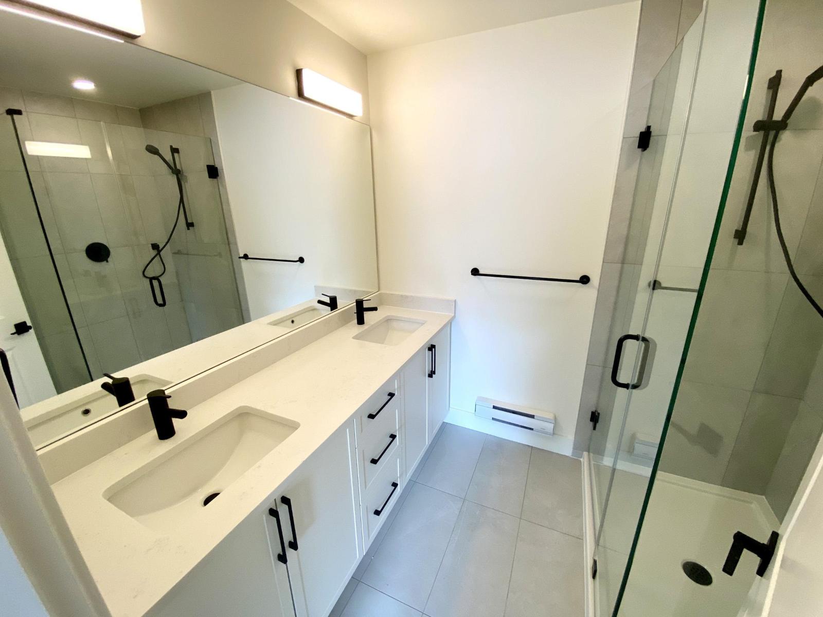 206 19935 75A AVENUE, Langley