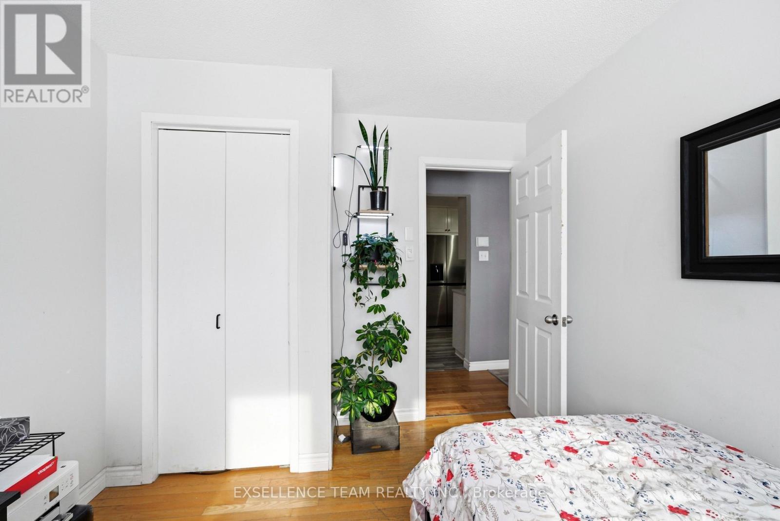 103 ST. GEORGE STREET W - 16