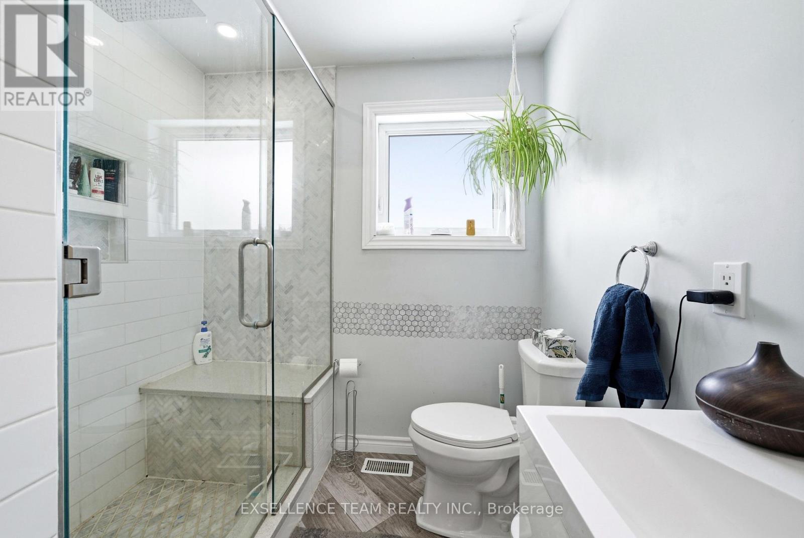 103 ST. GEORGE STREET W - 20