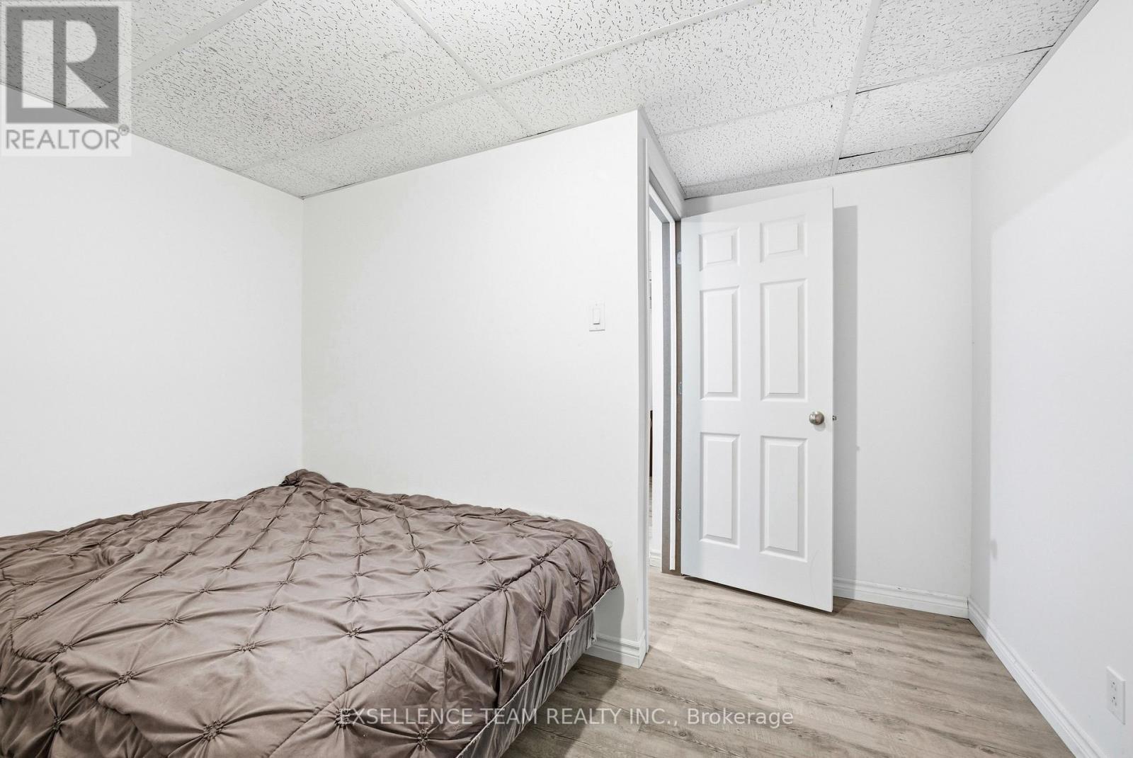 103 ST. GEORGE STREET W - 40