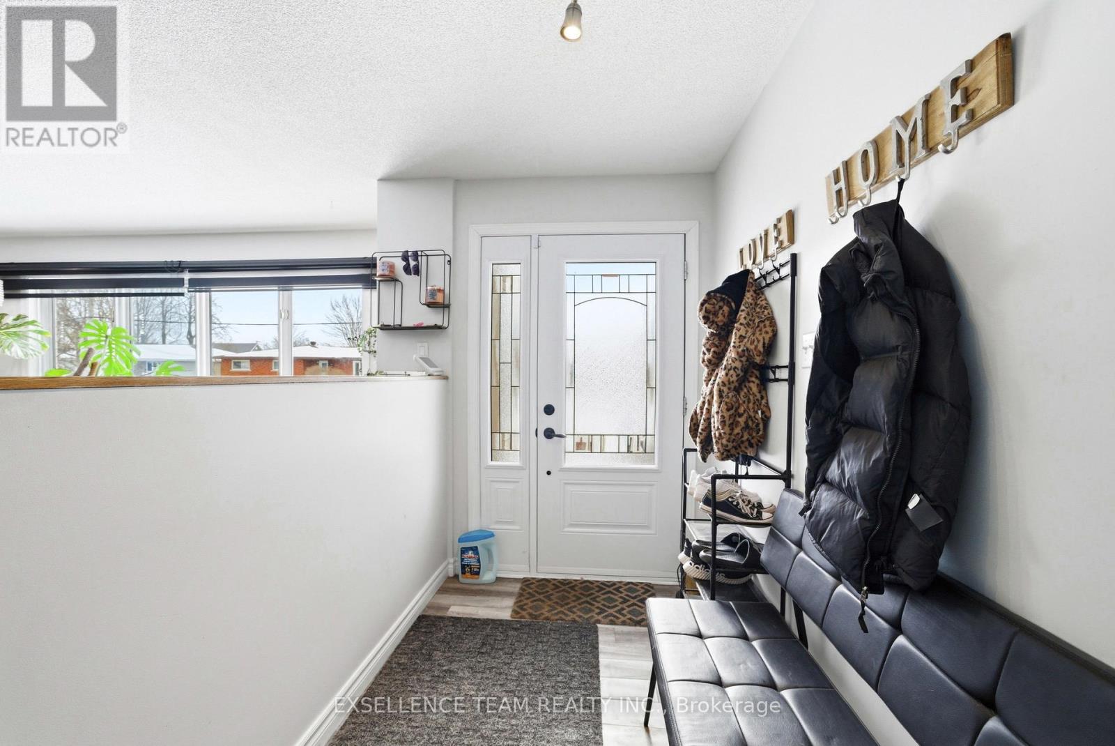 103 ST. GEORGE STREET W - 4